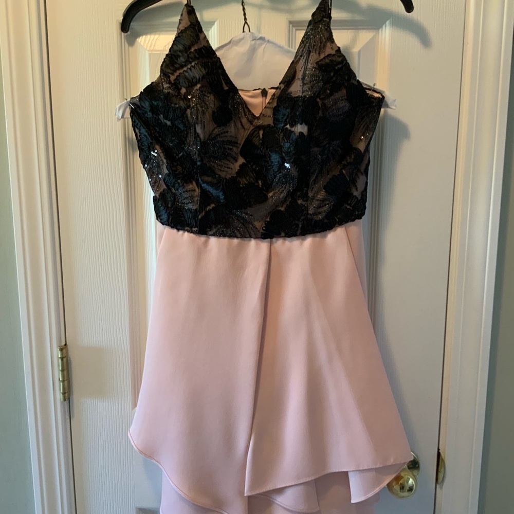 A Byer Adorable black lace spaghetti straps & blush skirt semiformal dress sz 7